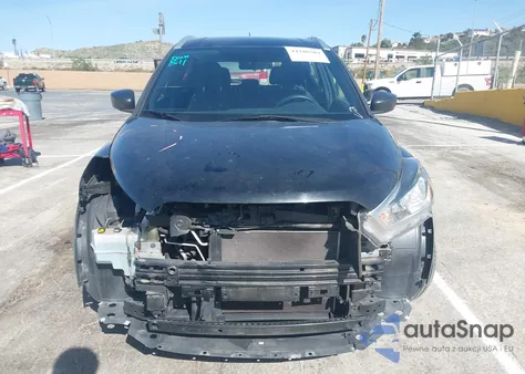 2019 Nissan Kicks S from USA, damaged, VIN 3N1CP5CU2KL543203